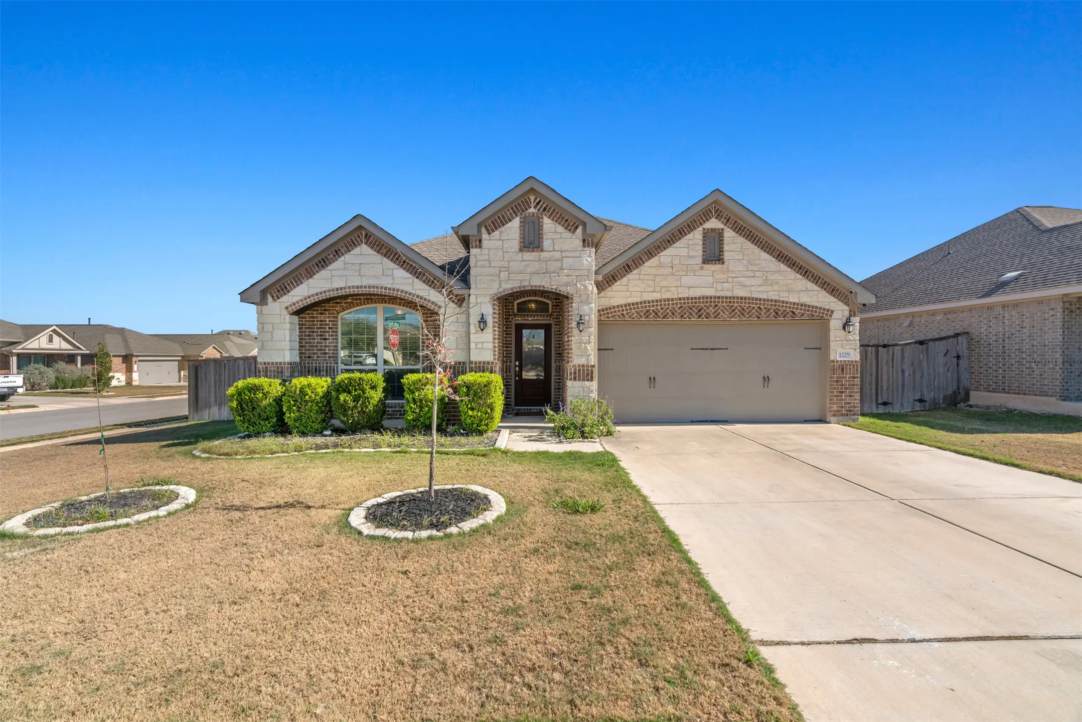 Photo of Listing #7806953