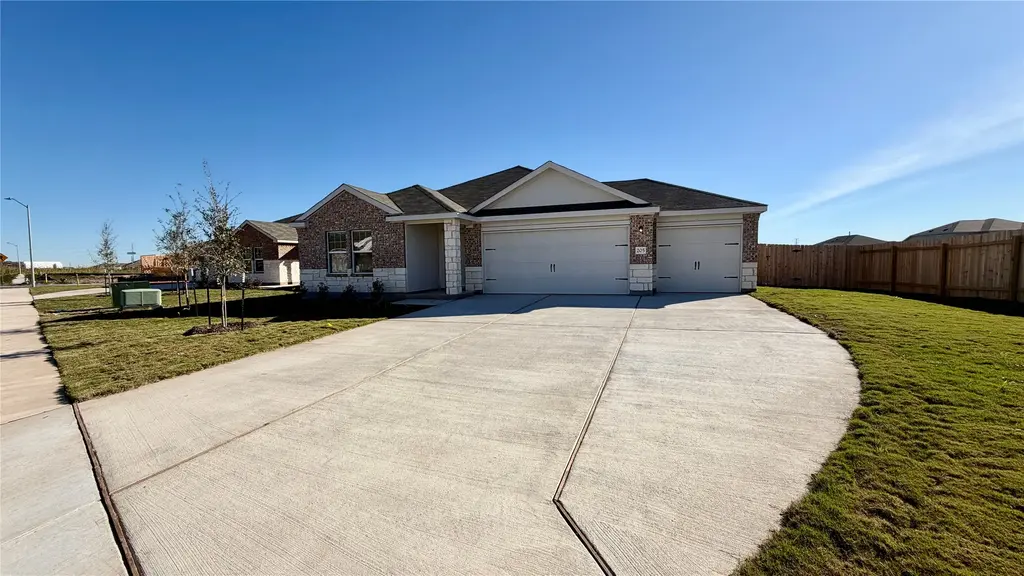 205 Corniche Circle, Hutto