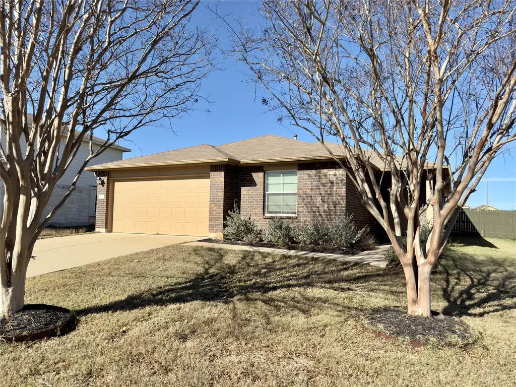 315 Wild Cat Drive, Bastrop