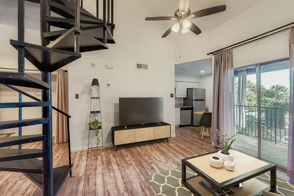 1840 Burton Drive 208, Austin