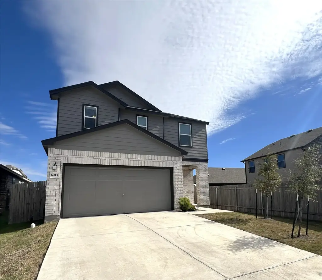 14313 James Buchanan Street, Manor