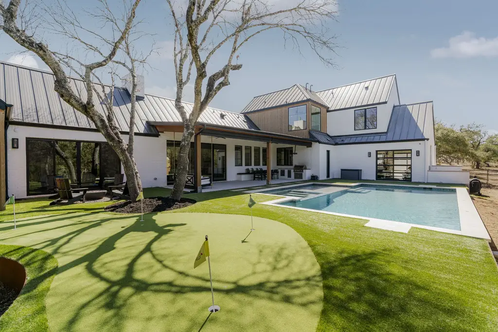 243 Emerald Point Cove, Driftwood