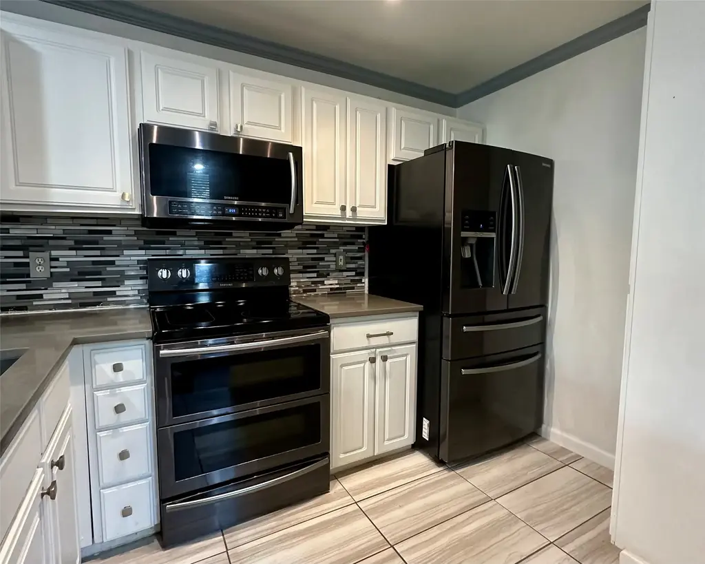 2018 W Rundberg Lane 5b, Austin