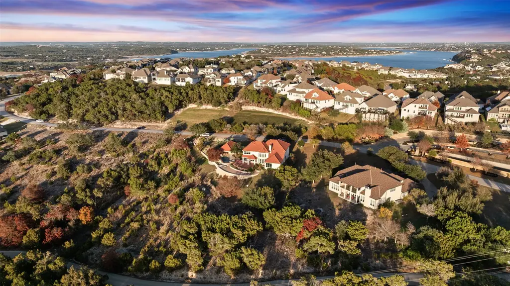 2814 Lakehurst Road, Spicewood
