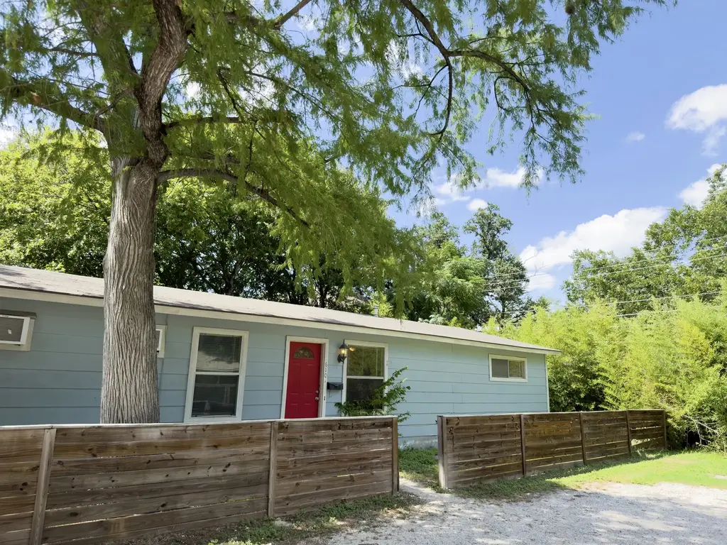 610 Genard Street A, Austin