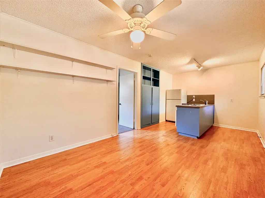 2721 Hemphill Park B 201-21i, Austin