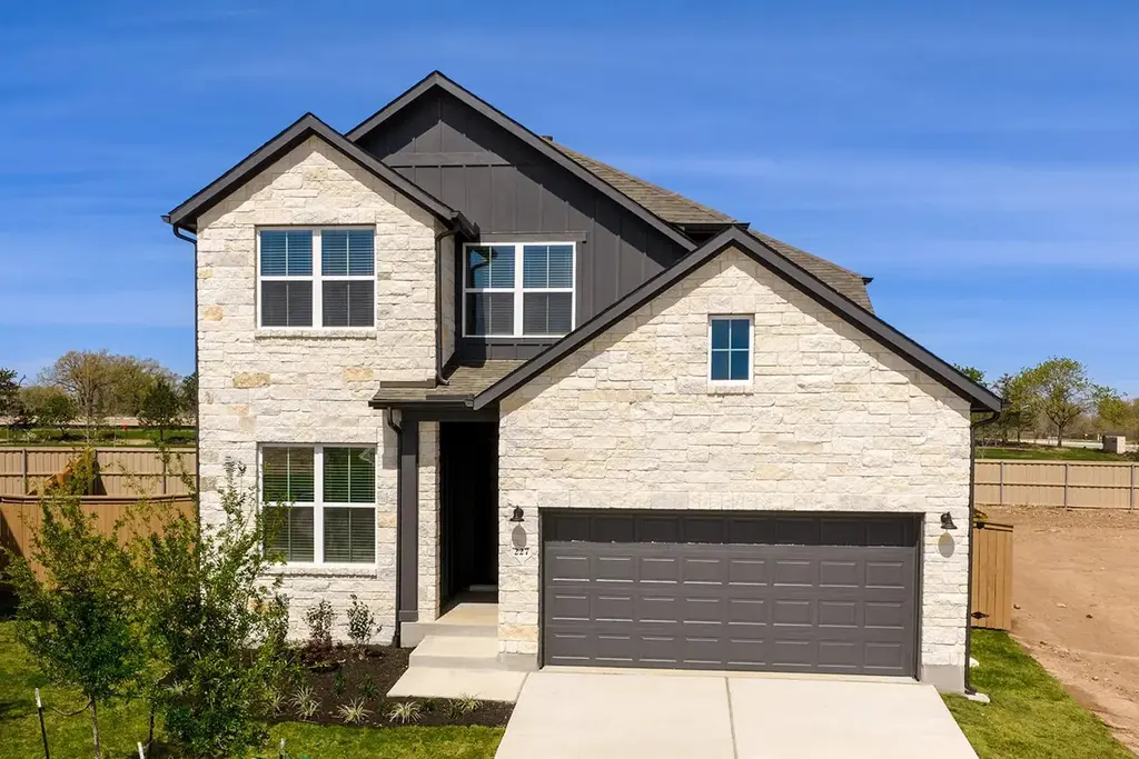 227 Kingswood Drive, Bastrop