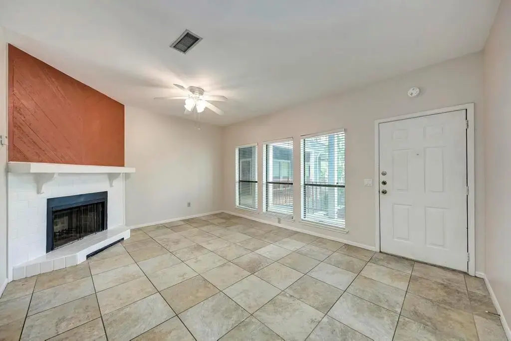 2901 San Jacinto Boulevard 107, Austin