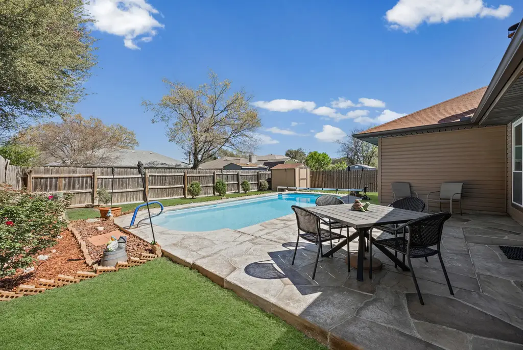 608 Battlecreek Lane, Leander