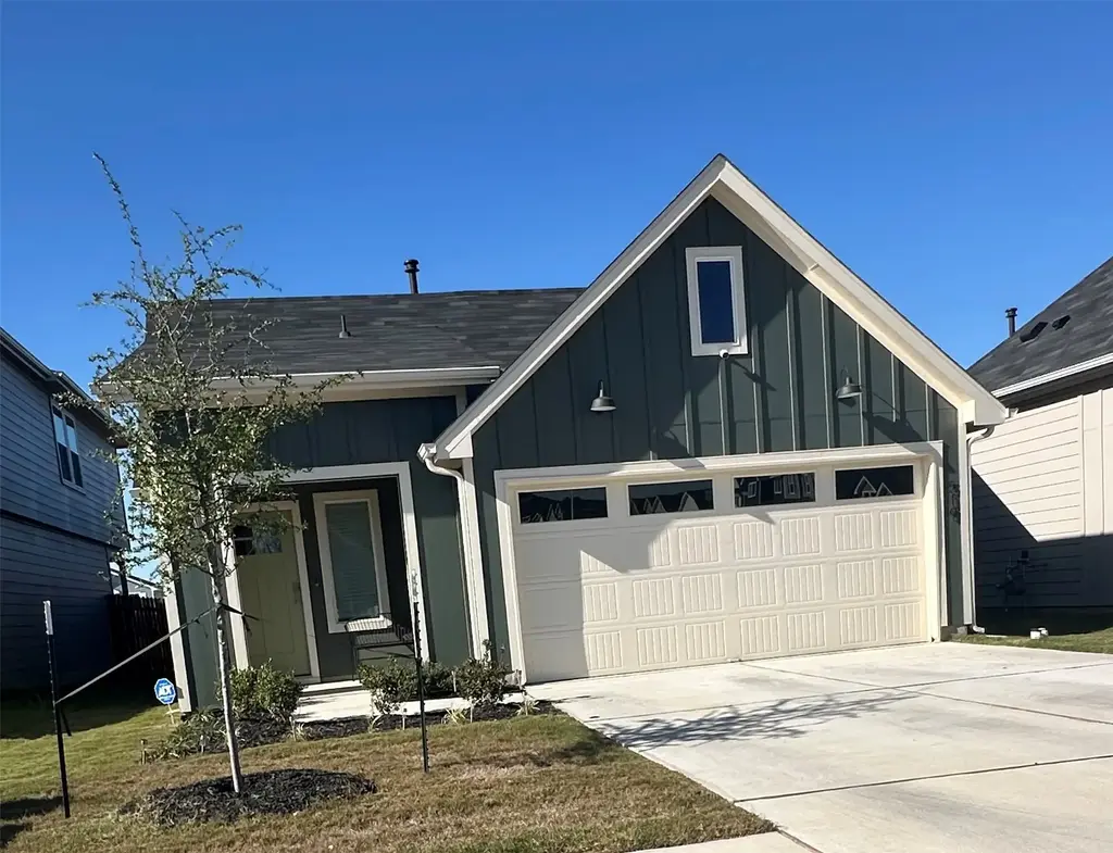 519 Sandringham Loop, Kyle