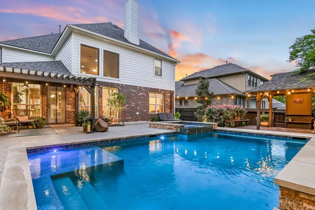 2417 Turtle Mountain Bend, Austin