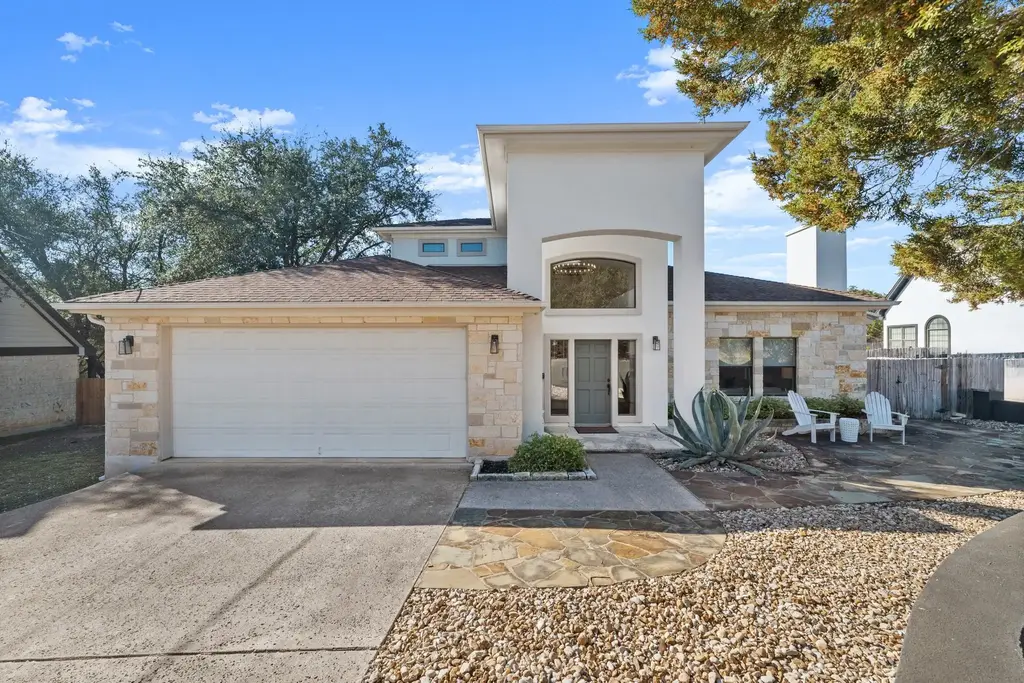 1030 Daviot Drive, Spicewood