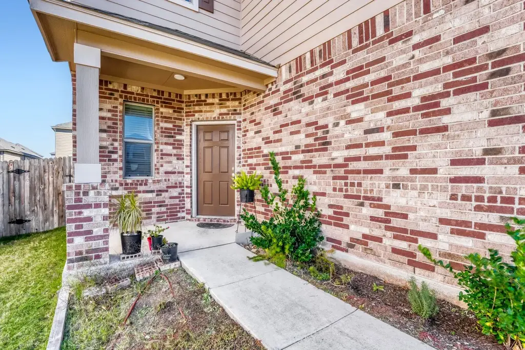 13400 Dolley Madison Street, Manor