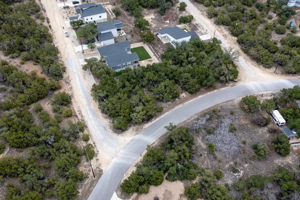8601 Big Horn Circle, Lago Vista