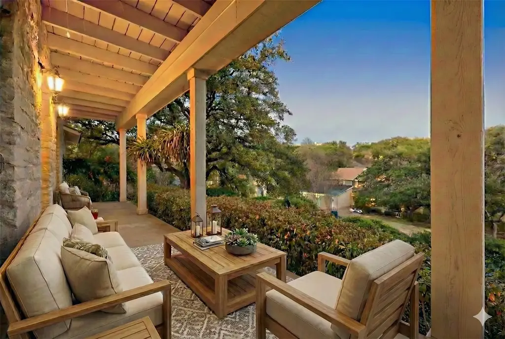 9301 Rolling Oaks Trail, Austin