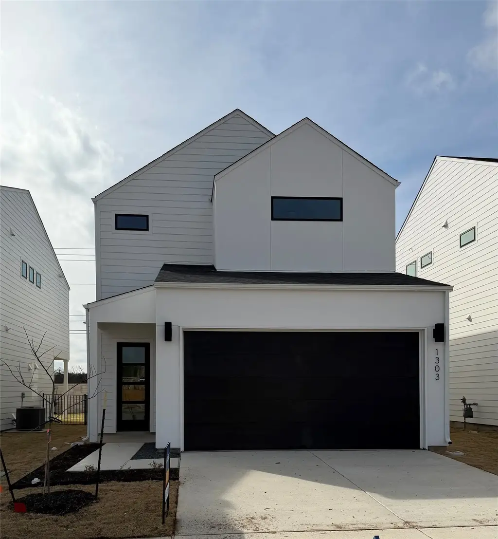 1303 Rambling Rose Road, Austin