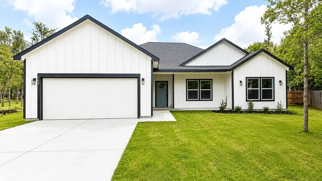 108 Keahi Court, Bastrop