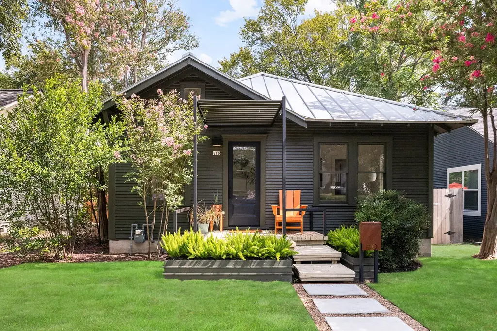 810 Keasbey Street, Austin