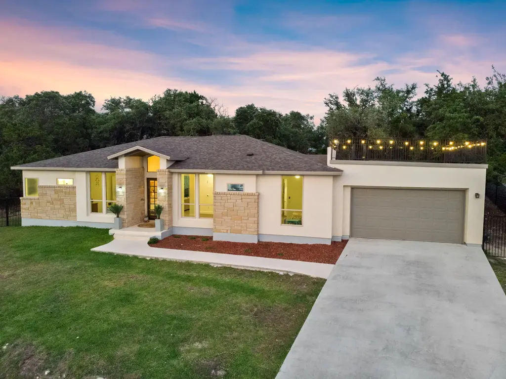 4216 Hillside Drive, Lago Vista