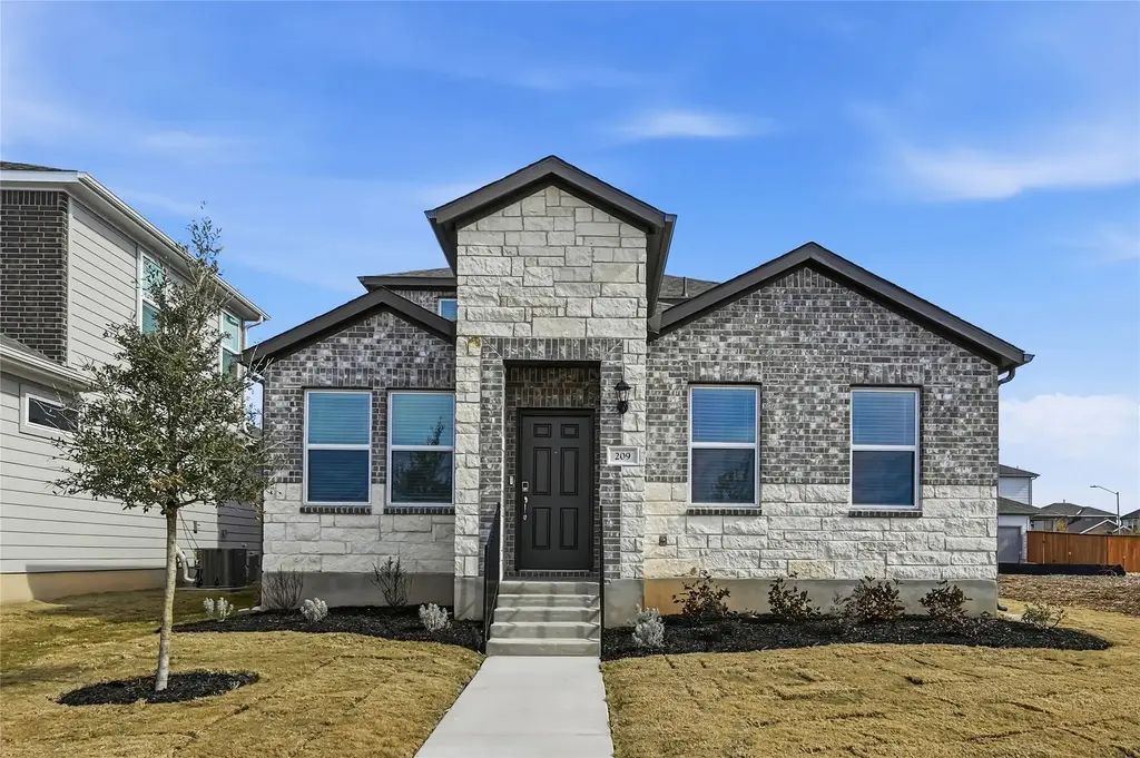 209 Betsy Road, Hutto