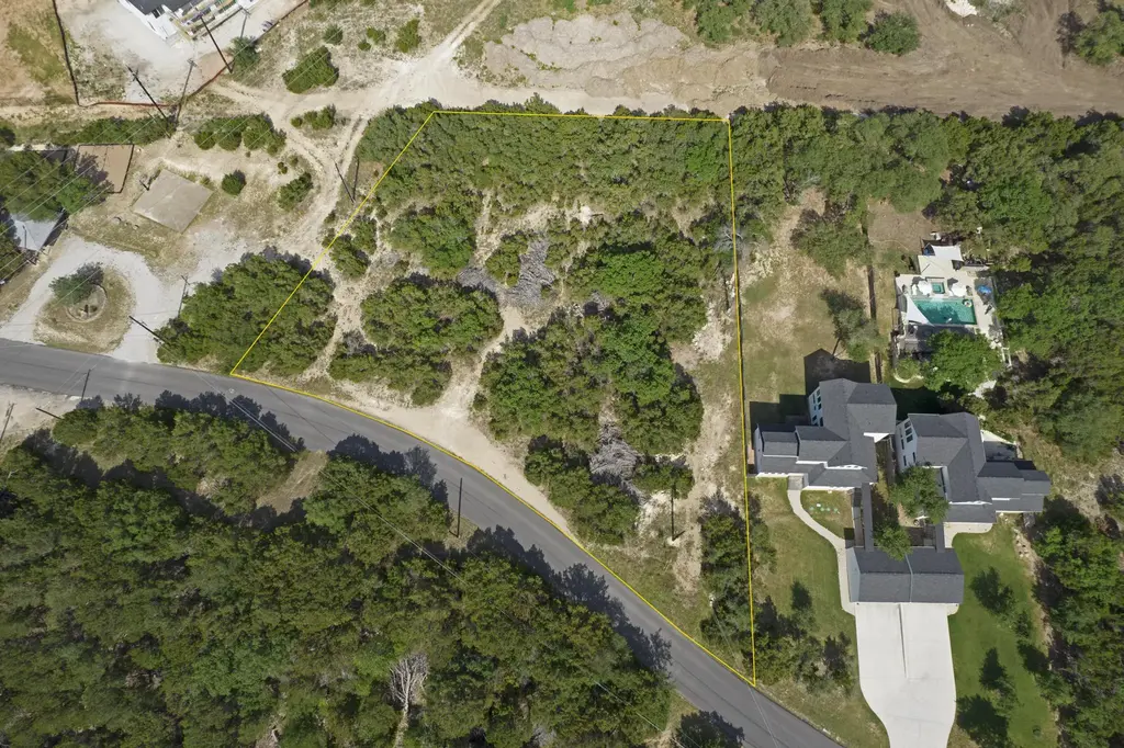 3515 Crosswind Drive, Spicewood