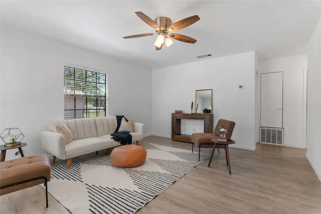 607 Magnolia Street, Bastrop