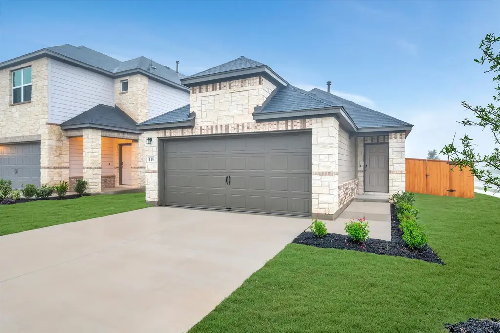 118 Big Banyan Drive, Dripping Springs