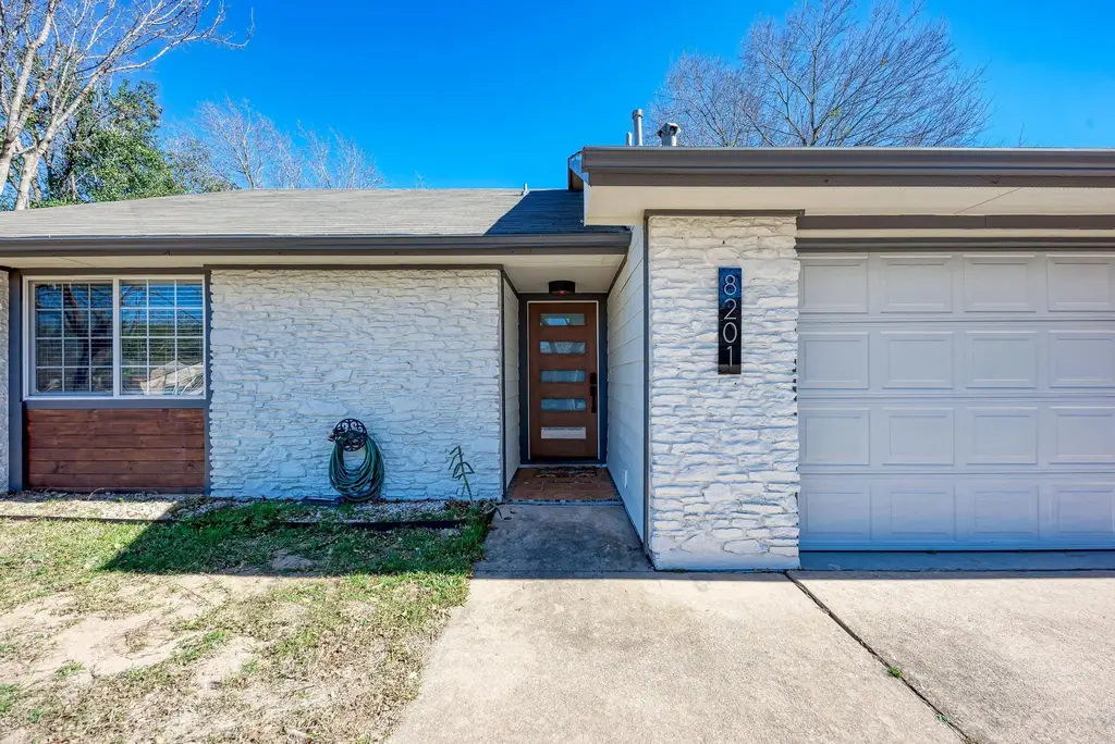 8201 Belclaire Lane, Austin