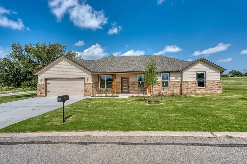 206 Oak Grove Parkway, Kingsland