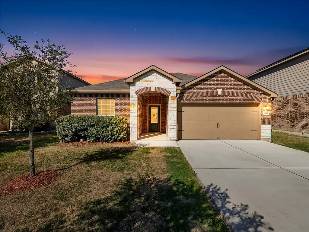 13712 Charles W Fairbanks Cove, Manor