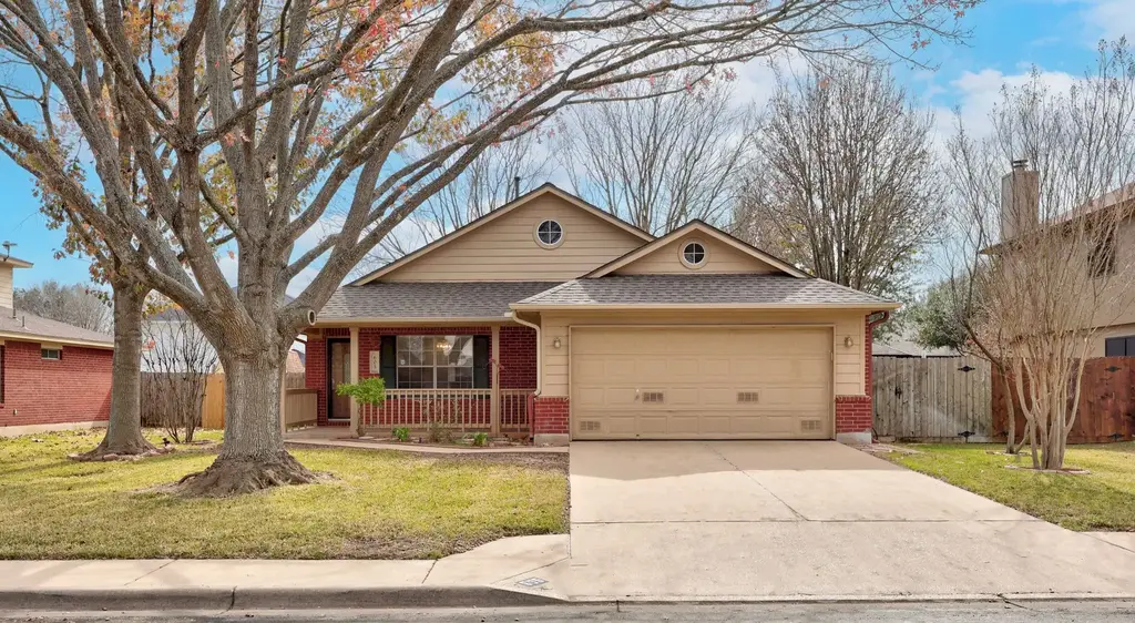605 Elizabeth Lane, Bastrop