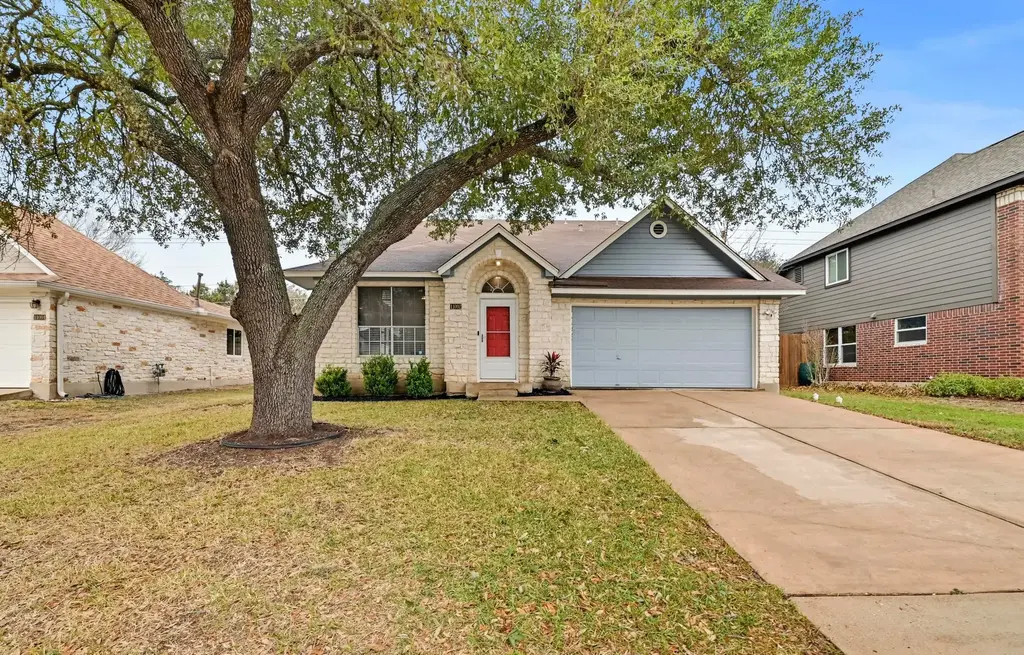 11002 Watchful Fox Drive, Austin