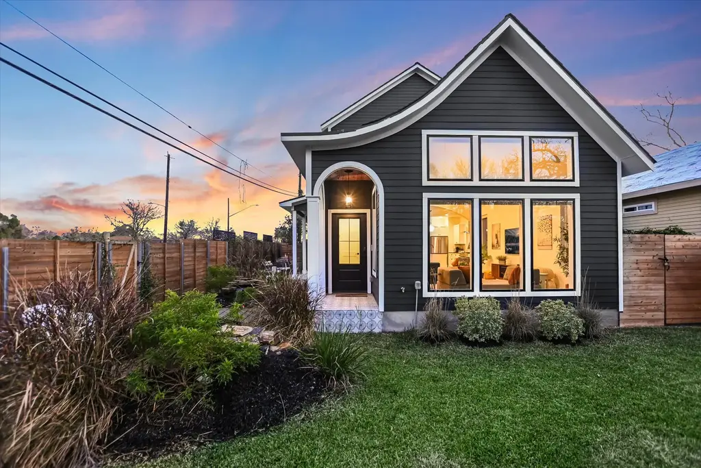1506 Tillery Street, Austin