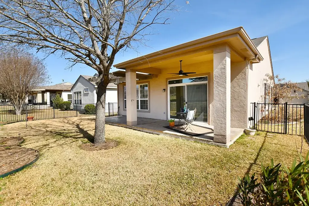 256 Monument Hill Trail, Georgetown
