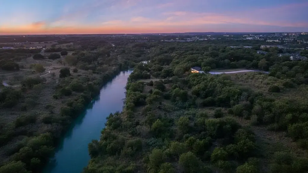 2212 River Road, San Marcos