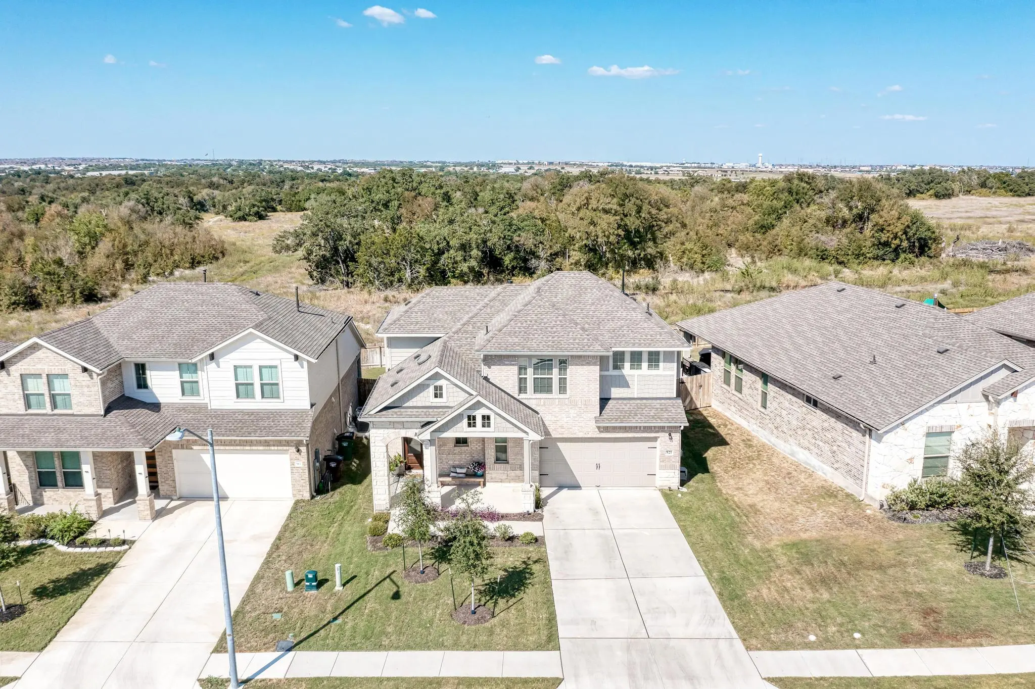 Photo of Listing #7045596