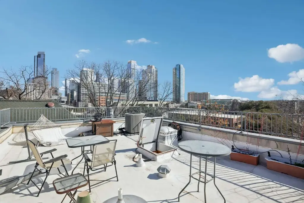 1106 W 6th Street 213, Austin