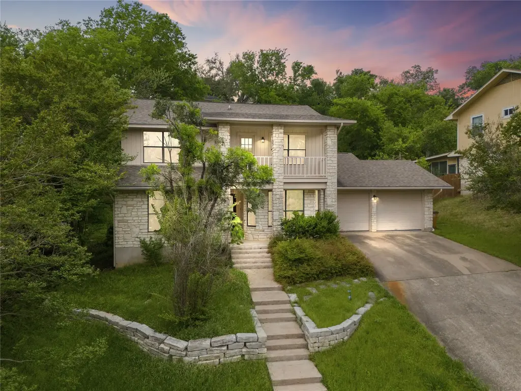 9305 Rolling Oaks Trail, Austin