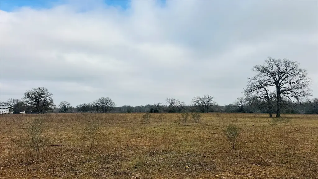 921 Johnson Farms Road, Harwood