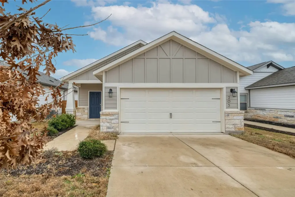 205 Prosecco Path, Leander