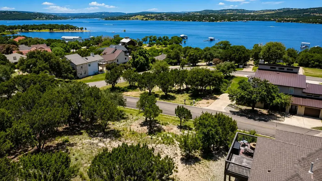503 Cascade Circle, Lago Vista