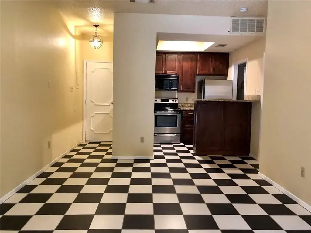 806 W 24th Street 107, Austin