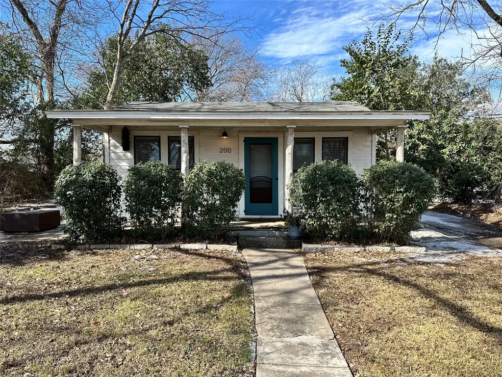 200 S Cedar Street, Buda