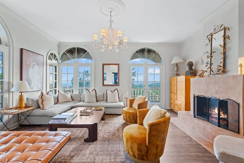 6203 Ledge Mountain Drive, Austin