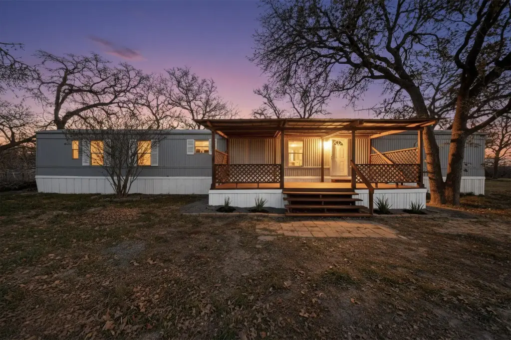 9344 Fm 1117, Seguin
