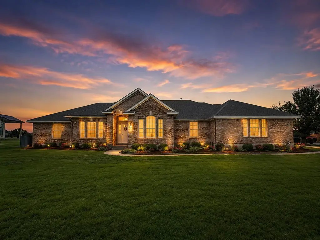 268 Chisholm Trail, Bastrop