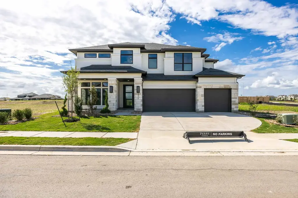 8904 Fallkill Drive, Austin