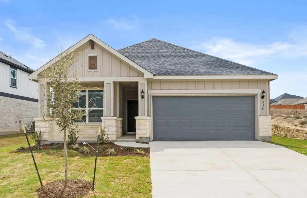 526 Rubber Tree Way, Buda
