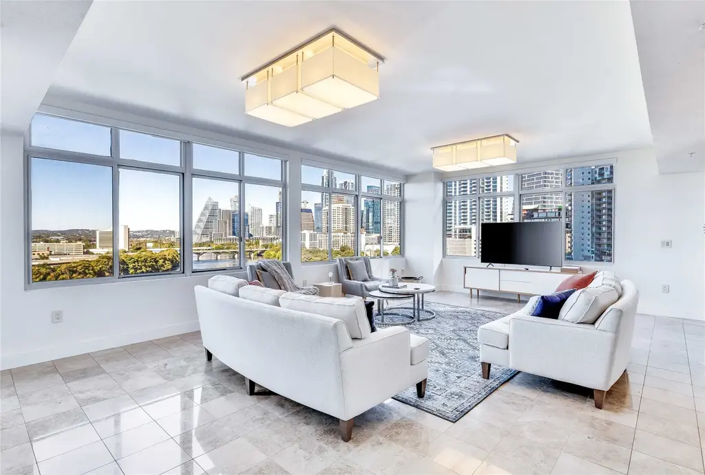 54 Rainey Street 1222, Austin