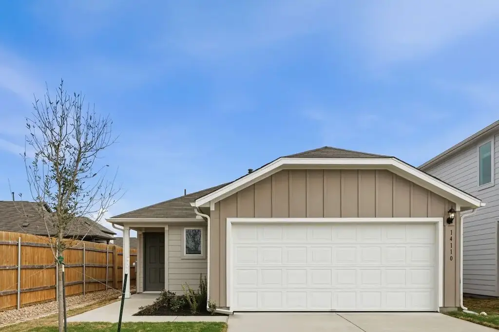 14110 Edna Maxine Walk, Del Valle